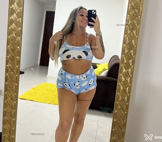 Acompanhante Lara Oliveira