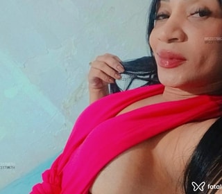 Acompanhante Iara Queiroz