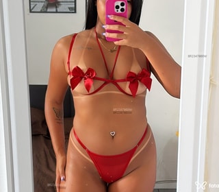 Acompanhante Rebecca Castro