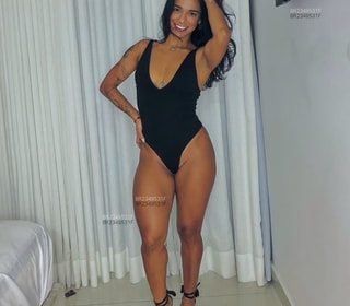Acompanhante Débora Carvalho