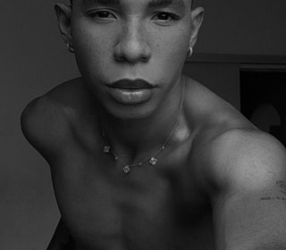 Acompanhante Alejandro Vertello