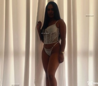 Acompanhante Giovanna Dávila