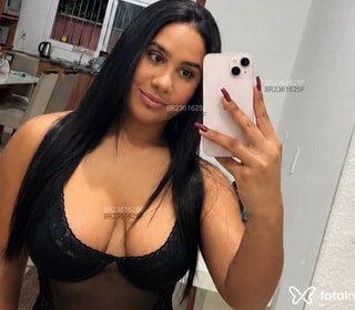 Acompanhante Giovanna Dávila