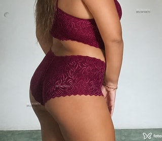 Acompanhante Anne