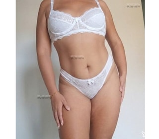 Acompanhante Anne