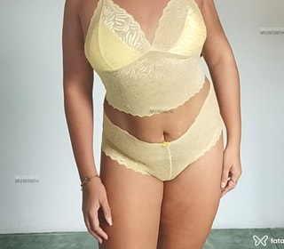 Acompanhante Anne