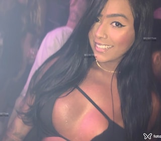 Acompanhante Naty