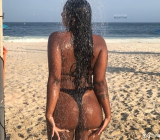 Acompanhante Naty