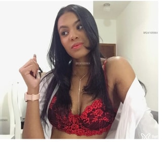 Acompanhante Júlia