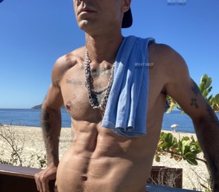 Acompanhante Olavo