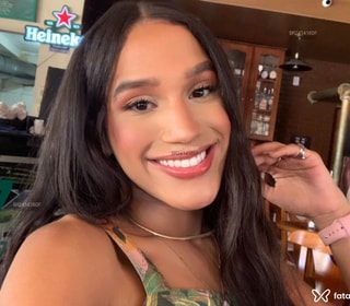 Acompanhante Bárbara