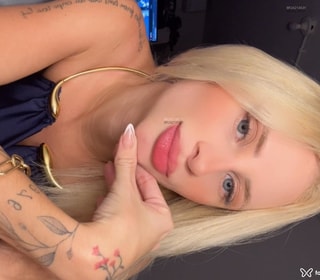 Acompanhante Júlia