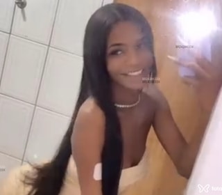 Acompanhante Luiza Reis