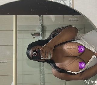 Acompanhante Mariana