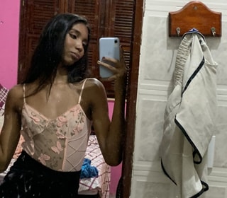 Acompanhante Alyne
