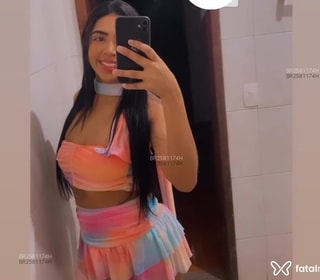 Acompanhante Alice