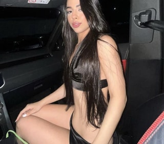Acompanhante Luiza Lazzari