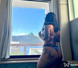 Acompanhante Bruna