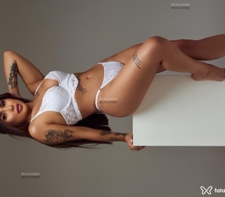 Acompanhante Alícia Ferreira