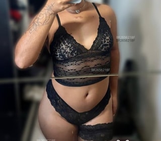 Acompanhante Sarah