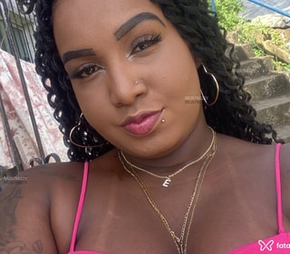 Acompanhante Aicha