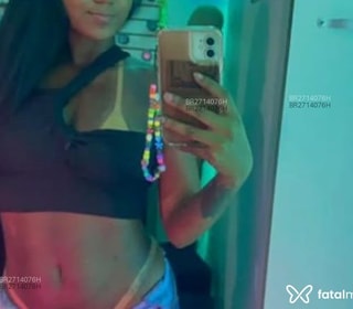 Acompanhante Morena