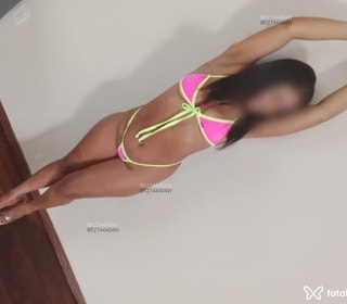 Acompanhante Camila