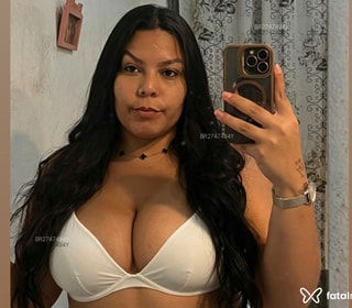 Acompanhante Larissa
