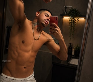 Acompanhante Felipe Alves