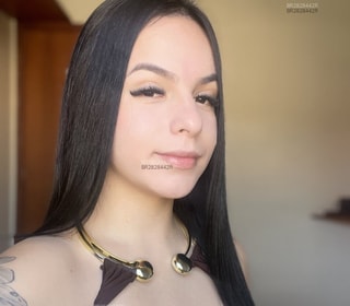 Acompanhante Mirella
