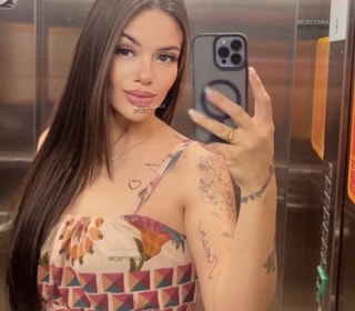 Acompanhante Brenda