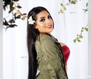 Acompanhante Alice Medeiros