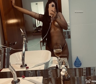 Acompanhante Zahra