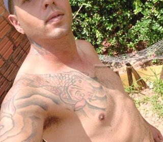 Acompanhante Pedro Tatoado