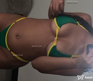 Acompanhante Larissa