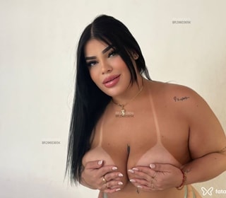 Acompanhante Júlia Alves
