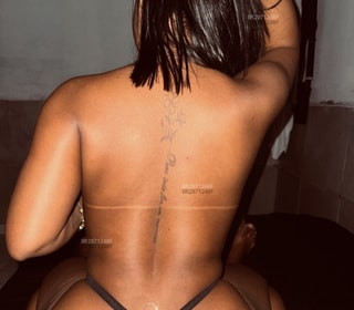 Acompanhante Morena