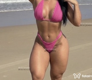 Acompanhante Ayla