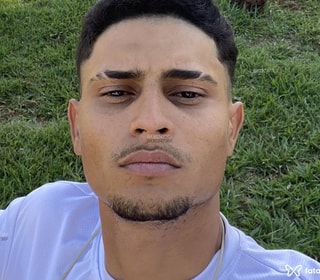 Acompanhante Erick