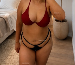 Acompanhante Jeniffer