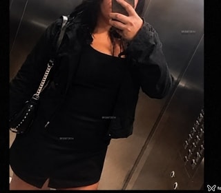 Acompanhante em Macaé-RJ - Lívia Fernandes