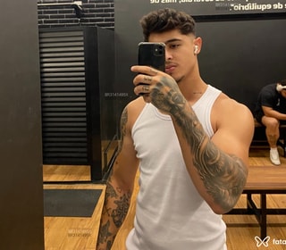 Acompanhante Matheus