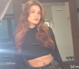 Acompanhante Helena Torres