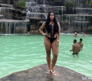 Acompanhante Viviane