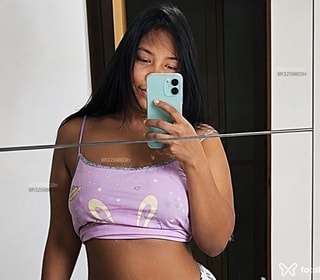 Acompanhante Melanie
