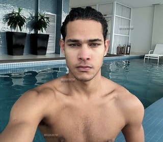 Acompanhante Pedro Henrique