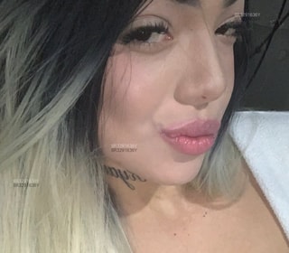 Acompanhante Nina Wollek