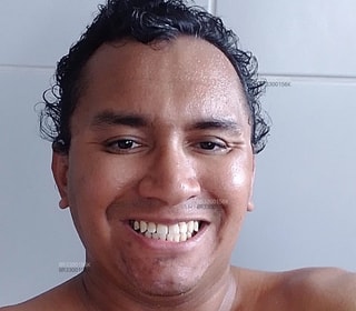 Acompanhante Icaro Soares