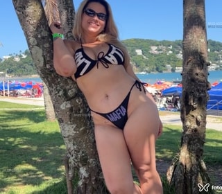 Acompanhante Letícia