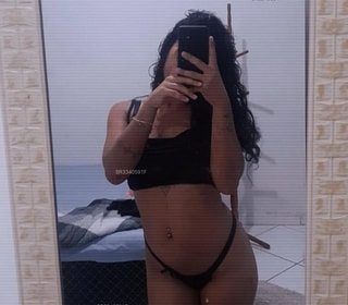 Acompanhante Morena